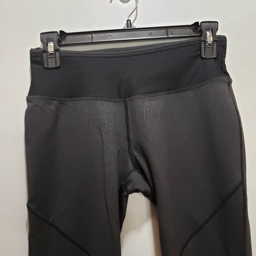 Reebok Printed Capri Leggings Small - Picture 3 of 15